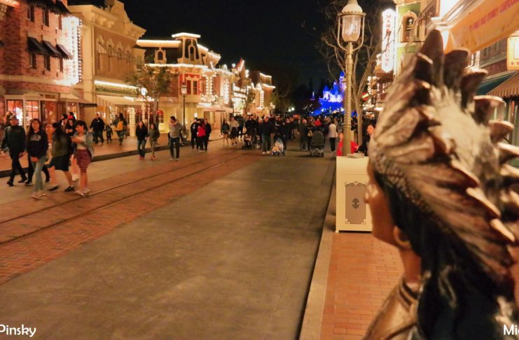 David Koenig – Disneyland Trolley Tracker