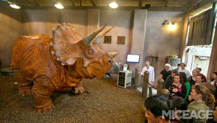 PHOTOS: Meet a Triceratops in Jurassic World at Universal Studios Hollywood  - WDW News Today