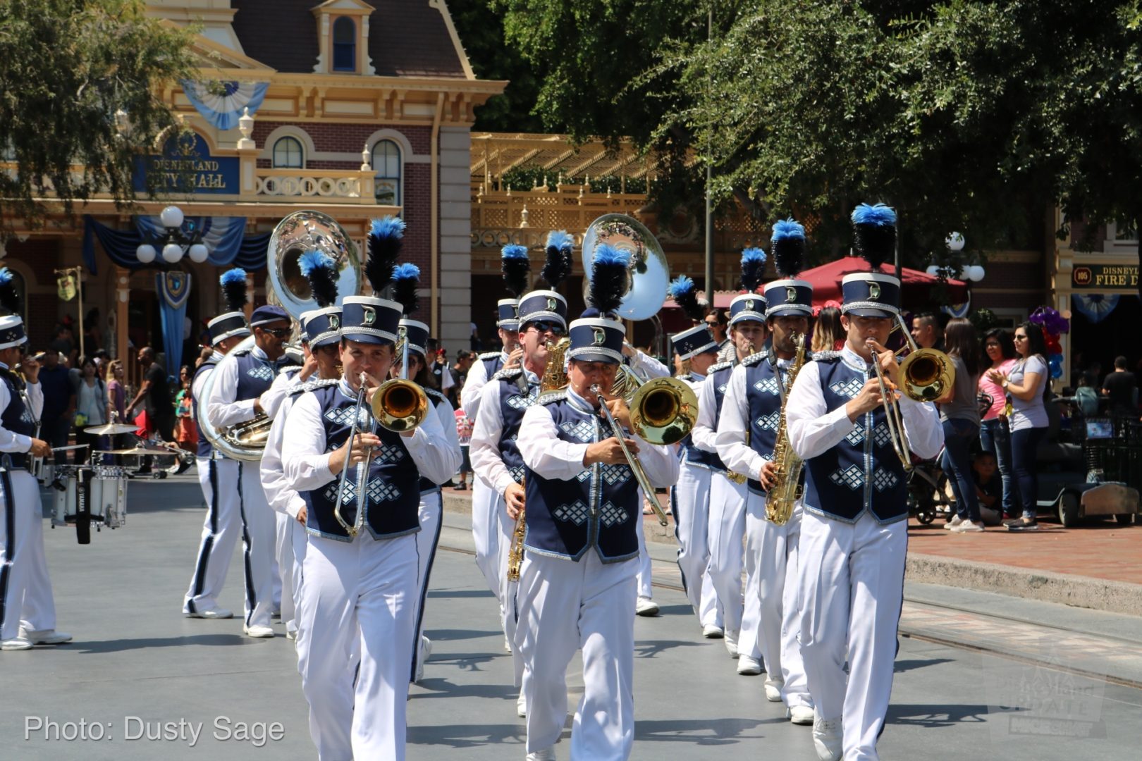 MiceChat - Features - Disneyland Photo Update - Diamonds and Tombstones