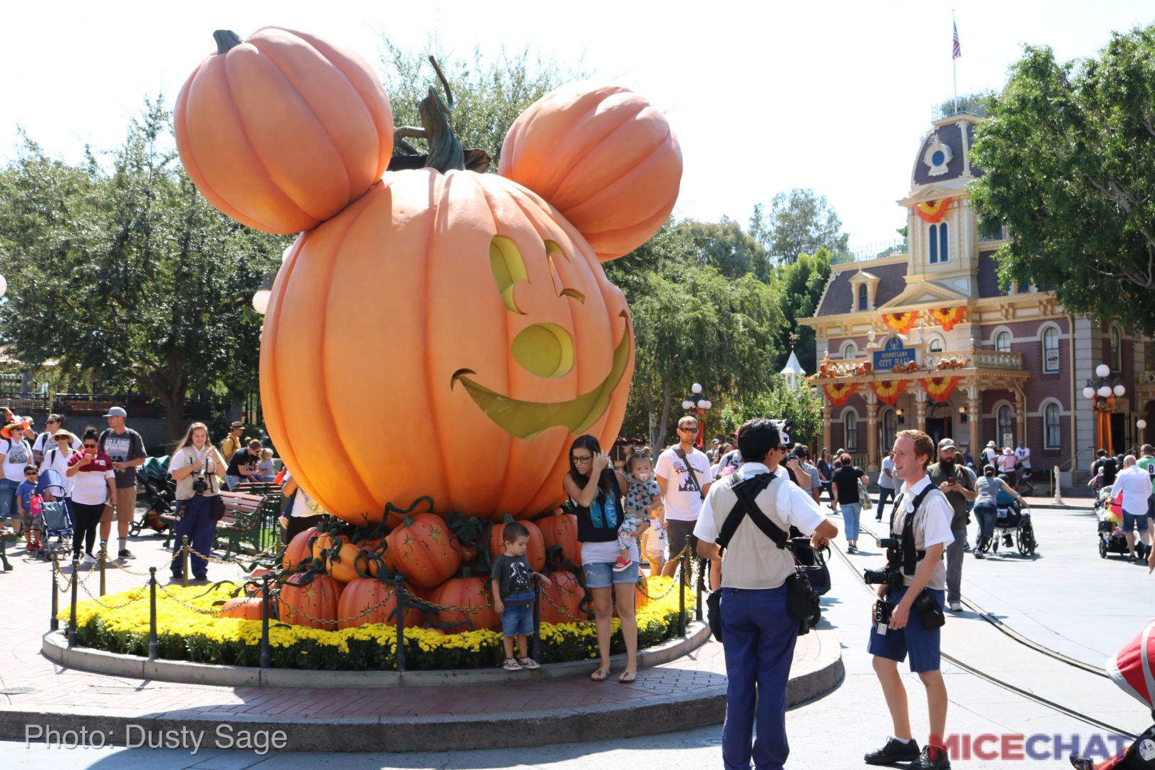 Disneyland Resort news and photos