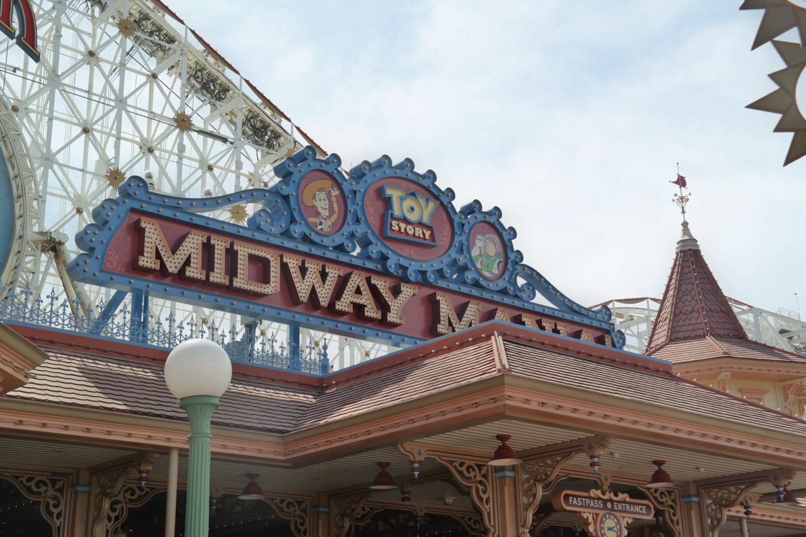 toy story midway mania disneyland trackmap