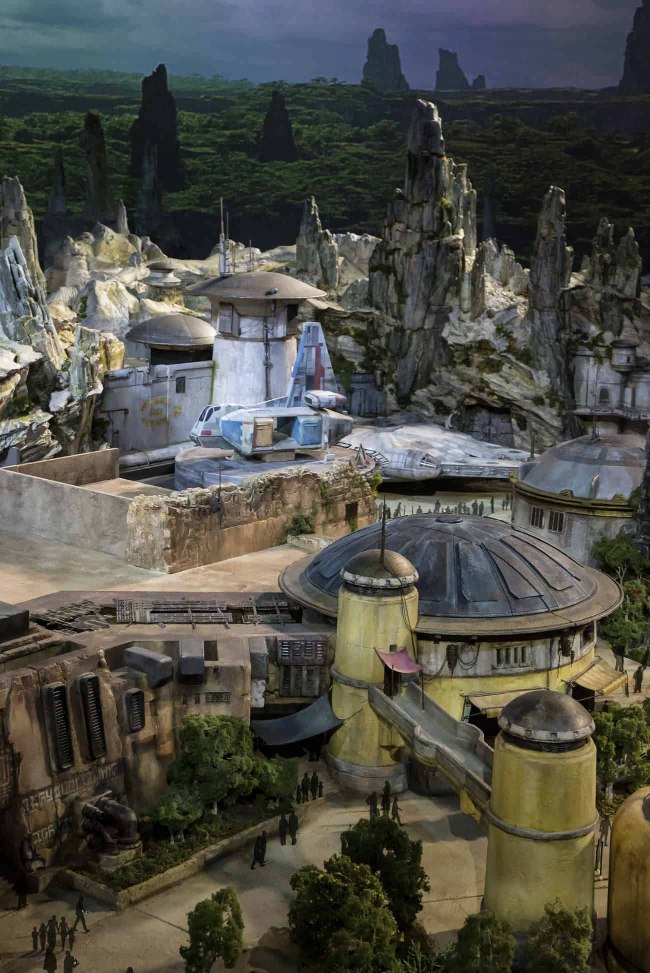 Disneyland To Sell Alcohol In New 'Star Wars' Attraction Cantina