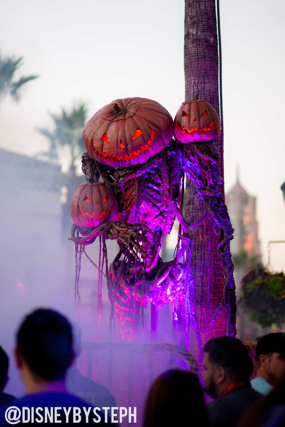 MiceChat Features, Halloween Horror Nights Hollywood, Universal