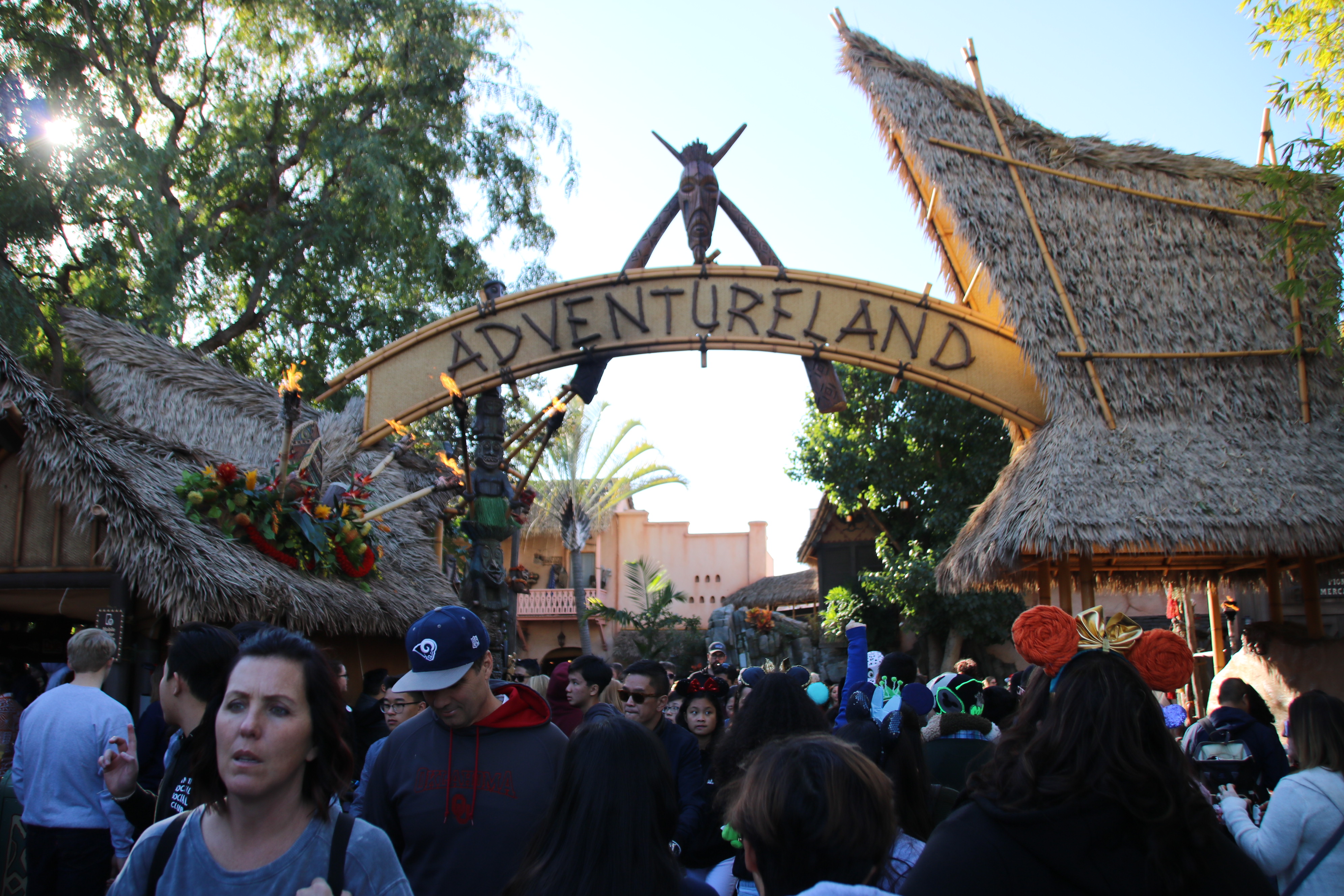 , Disneyland Update: Entertainment Trick & Halloween Treat