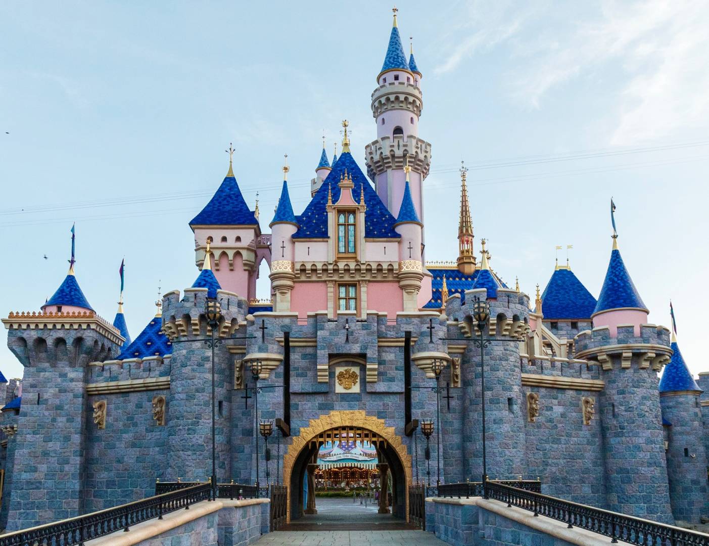 Disneyland Resort Theme Parks To Welcome Back Guests from Outside  California Beginning June 15; Plus, Theme Park Reservation Window Expands,  Allowing More Time to Plan Visits - Small World Vacations