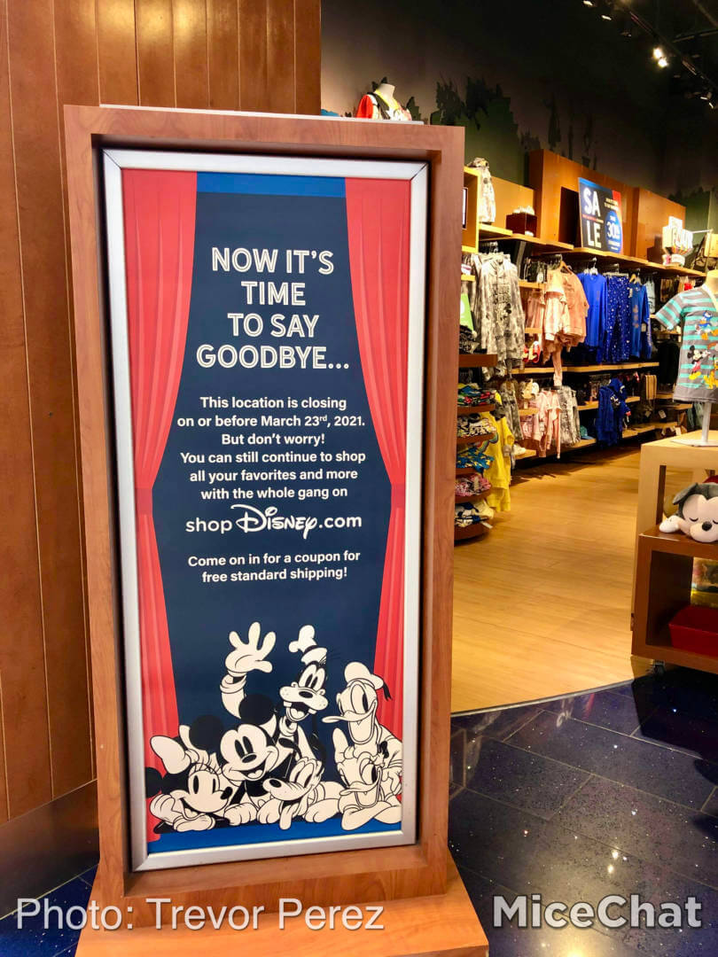 Disney Store in Thousand Oaks saying final goodbye