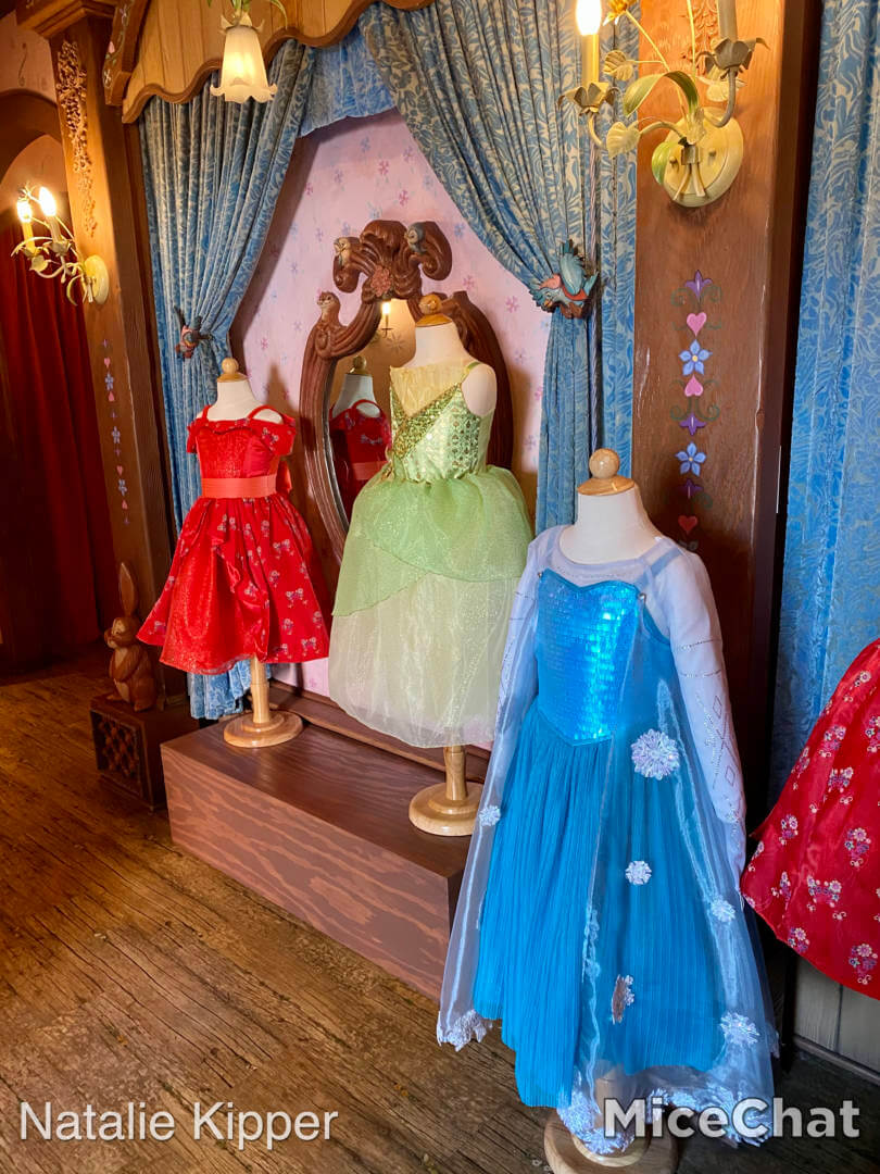 bibbidi bobbidi boo boutique disneyland california