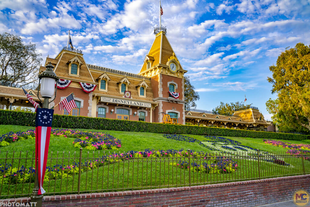 Disneyland main best sale street train station