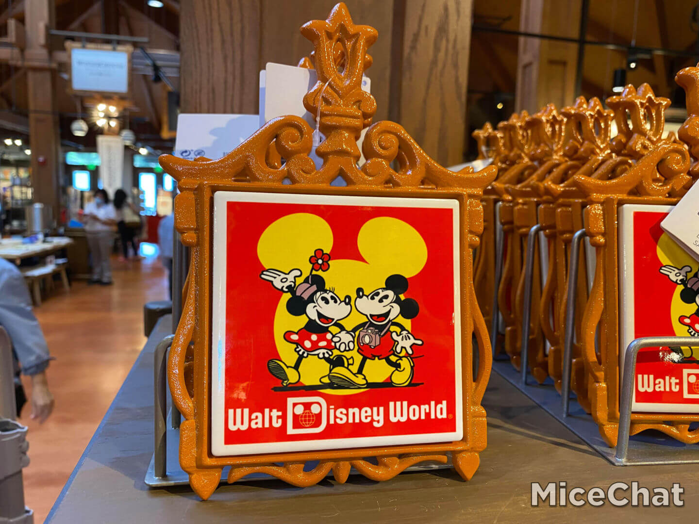 https://www.micechat.com/wp-content/uploads/2021/09/disney-springs-marketplace-co-op-walt-disney-world-50th-anniversary-merchandise-vault-collection-mickey-and-minnie-trivet.jpg