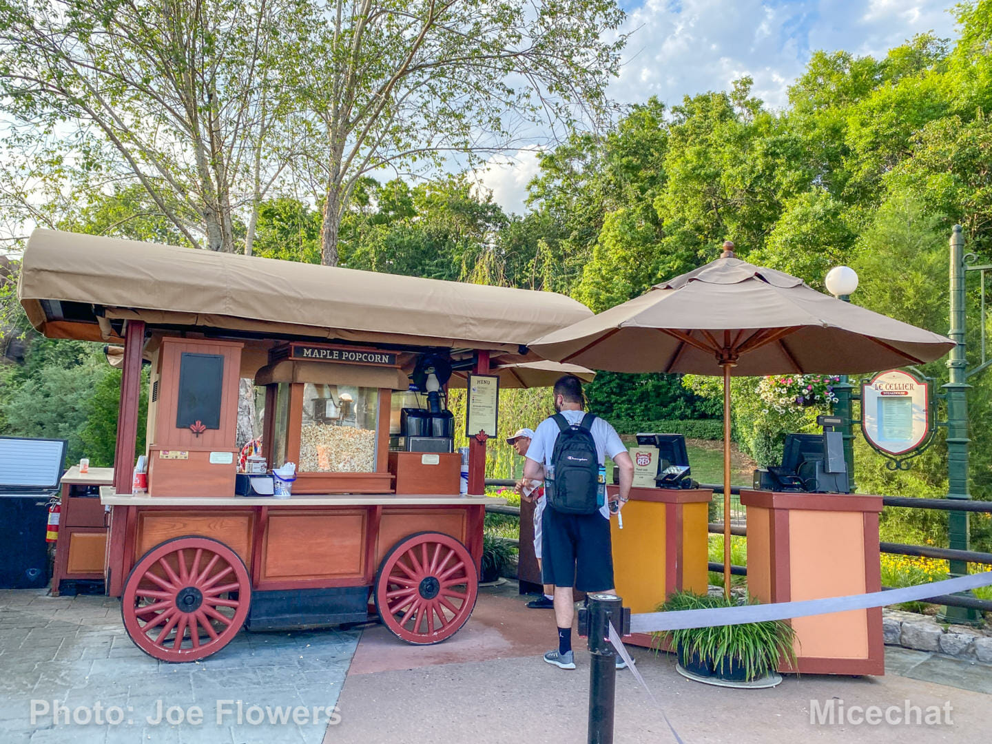 Alexis's Gluten Free Adventures: Maple Popcorn - Canada Pavilion at Epcot