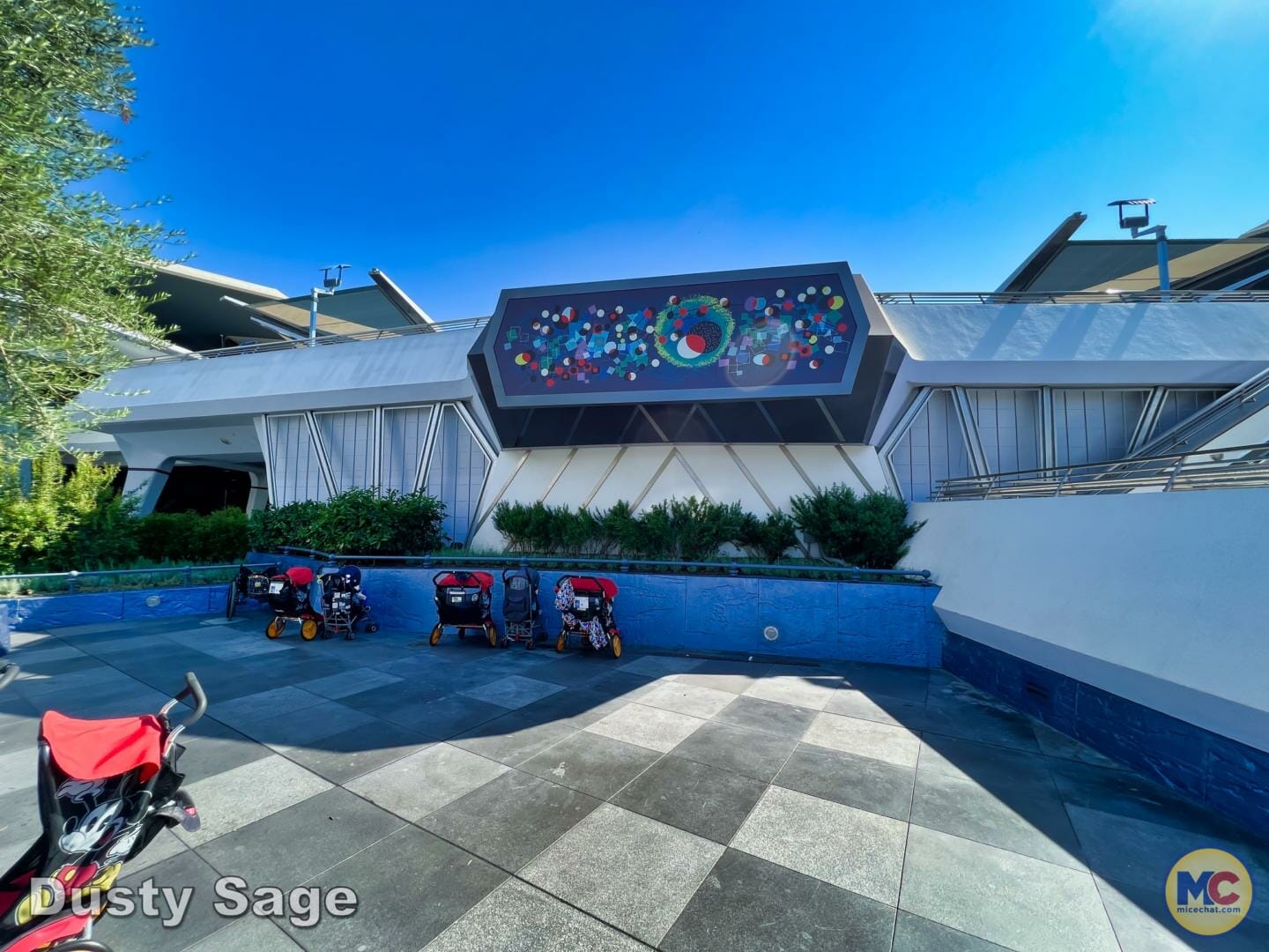 Disneyland Tomorrowland Closed magic eye theater front-micechat - MiceChat