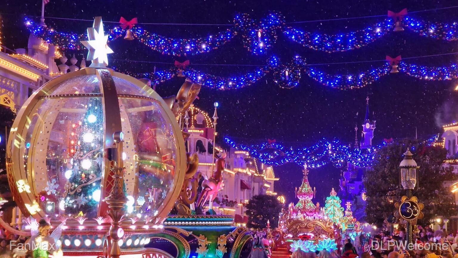 Disneyland Paris welcome DLPwelcome christmas 2022 mickey's dazzling ...