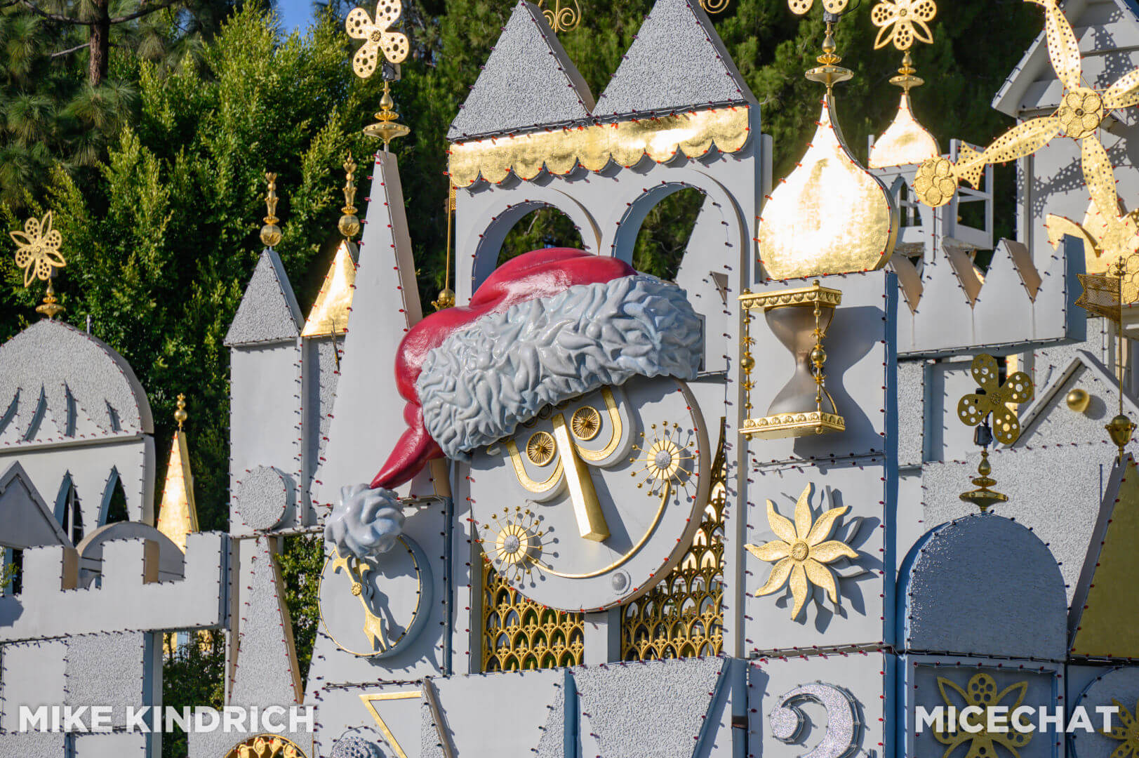 New Mickey and Minnie 2023 Holiday Outfits Revealed and More