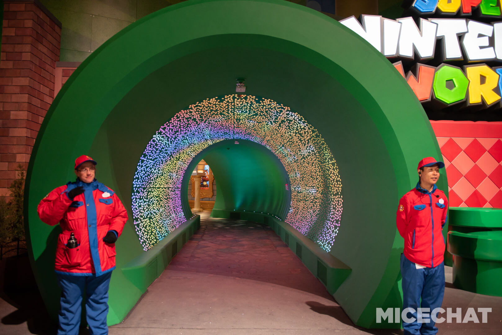 Miyamoto leads fans through Super Nintendo World—and it looks