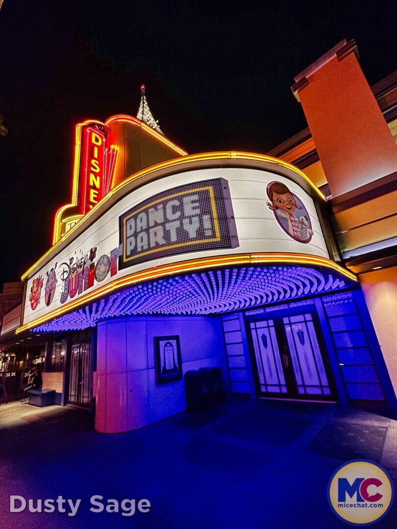 Disneyland News DCA Carthay Circle Night Beauty MiceChat - MiceChat