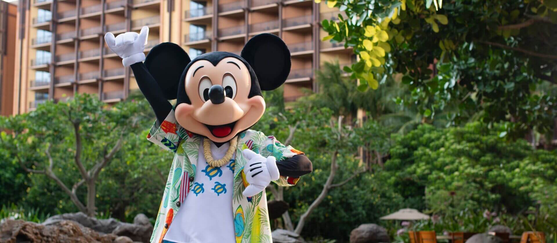 https://www.micechat.com/wp-content/uploads/2023/07/Mickey-at-Aulani-Photo-courtesy-of-Disney.jpeg