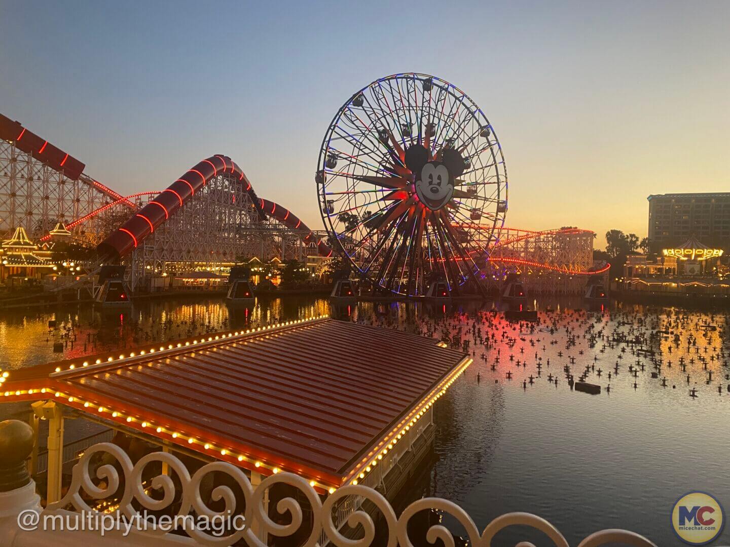 How to Watch World of Color from Lamplight Lounge