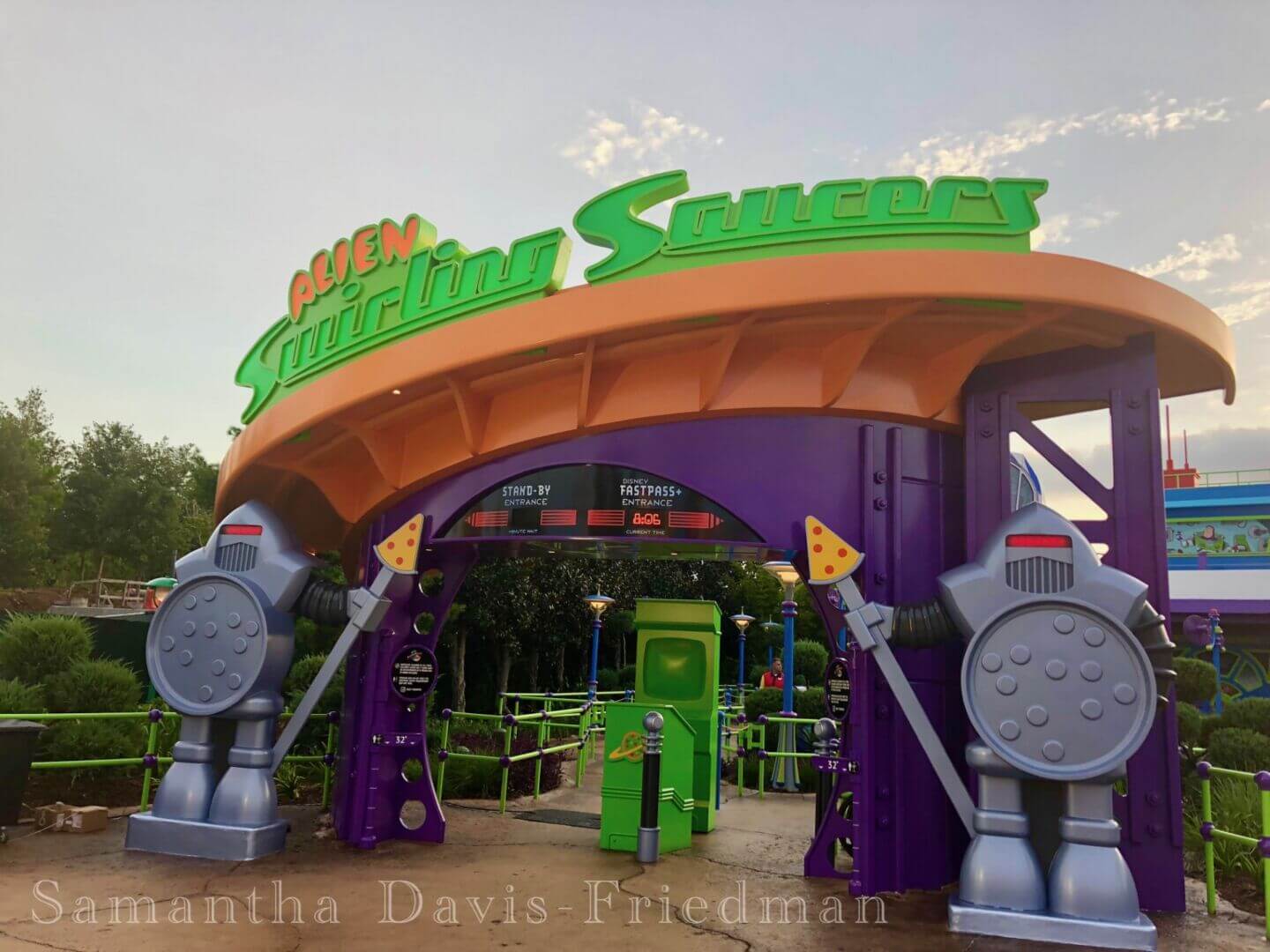 Toy Story Land - Aliens Swirling Saucers Entrance - Photo By Samantha 