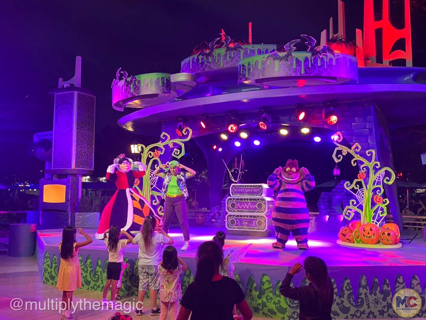 disneyland halloween family friendly kid activities 2023 villains dance